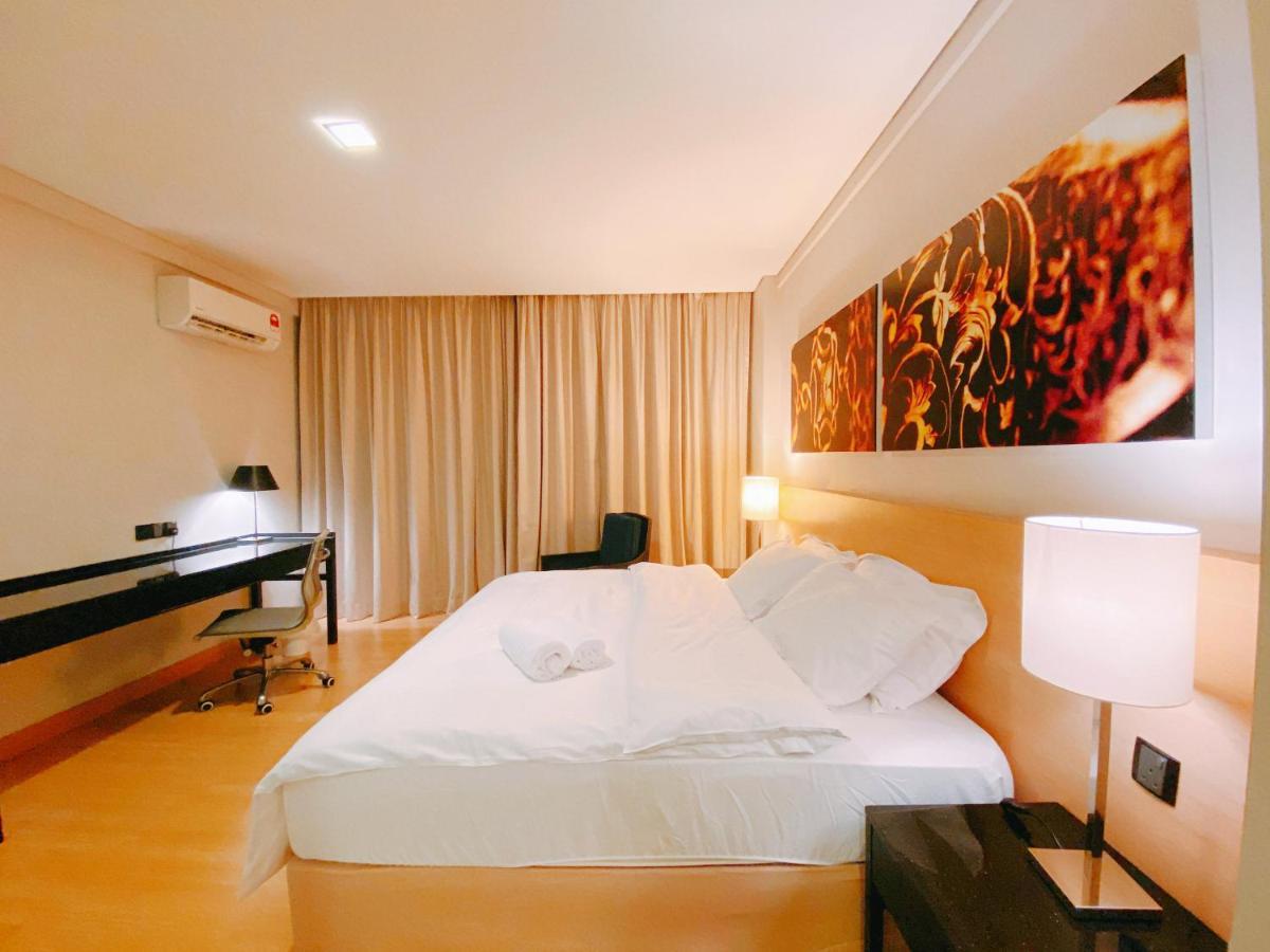 Straits Suite By C Homestay Malacca Εξωτερικό φωτογραφία