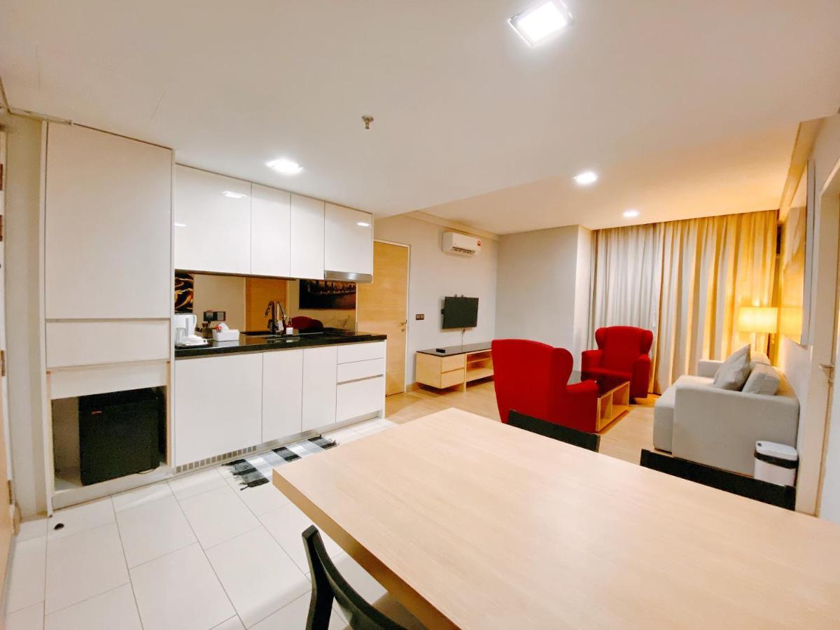 Straits Suite By C Homestay Malacca Εξωτερικό φωτογραφία