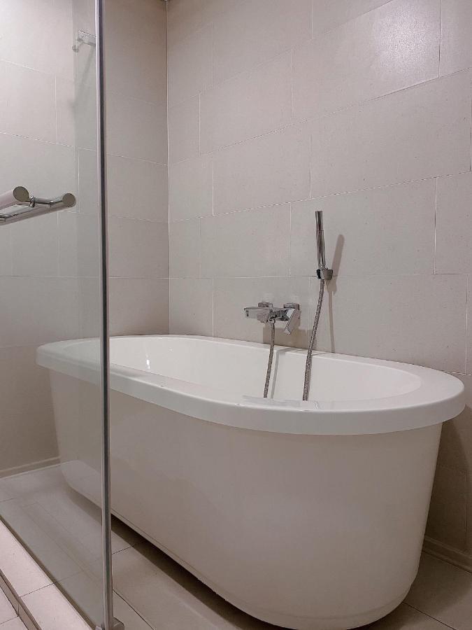 Straits Suite By C Homestay Malacca Εξωτερικό φωτογραφία