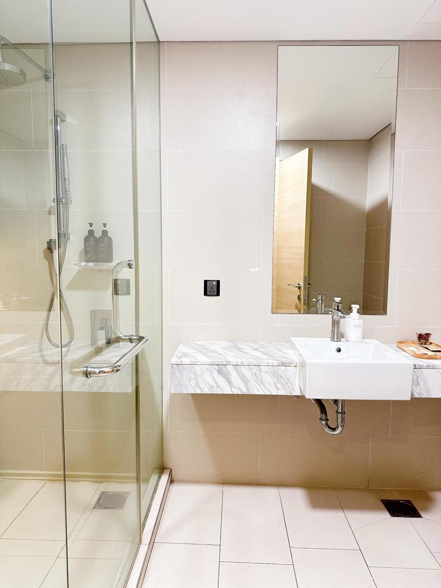 Straits Suite By C Homestay Malacca Εξωτερικό φωτογραφία