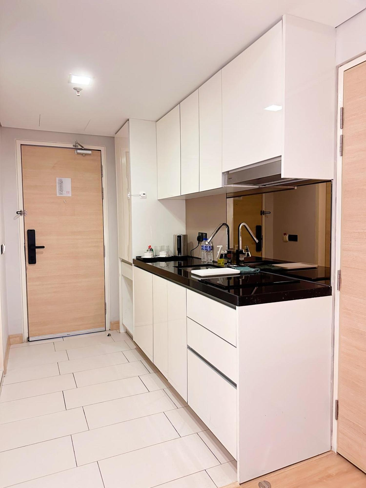 Straits Suite By C Homestay Malacca Εξωτερικό φωτογραφία